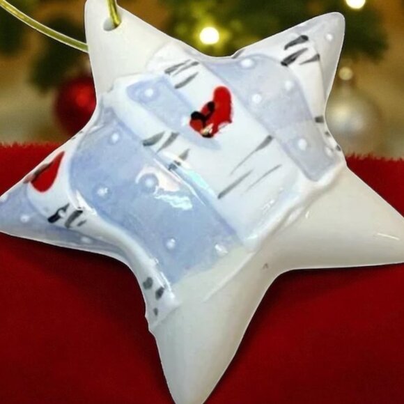 Christmas Ornament Ceramic Star Hand Painted Red Cardinal Woods Tree Snow - Picture 2 of 3